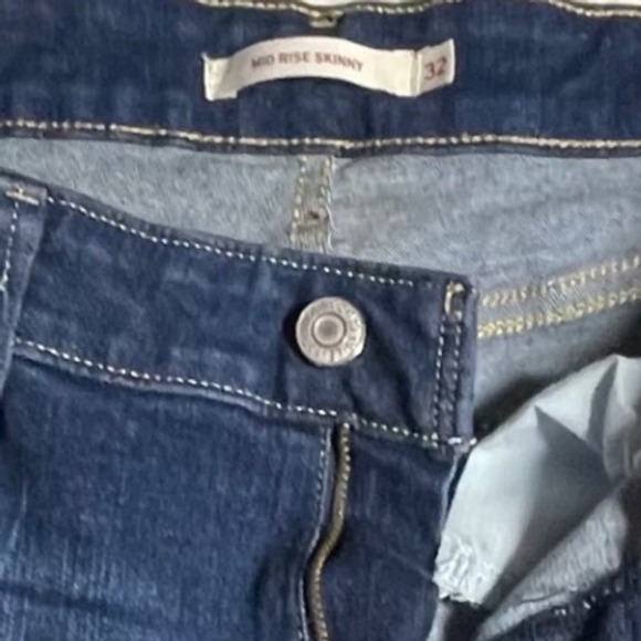 Levi Strauss Co Womens Mid Rise Skinny Jeans Dark Wash Size 32 - Picture 8 of 8